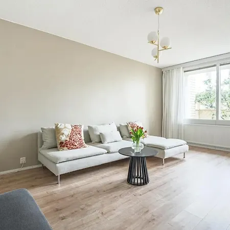 Hytte Place At The Bottom Of The *