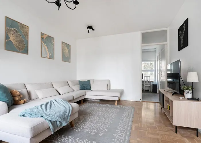 Деревянный коттедж Place At The Bottom Of The *